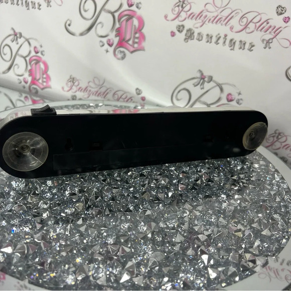 Vanity lights suction to surfaces mirror ect on and off silver makeup skincare - Picture 3 of 10